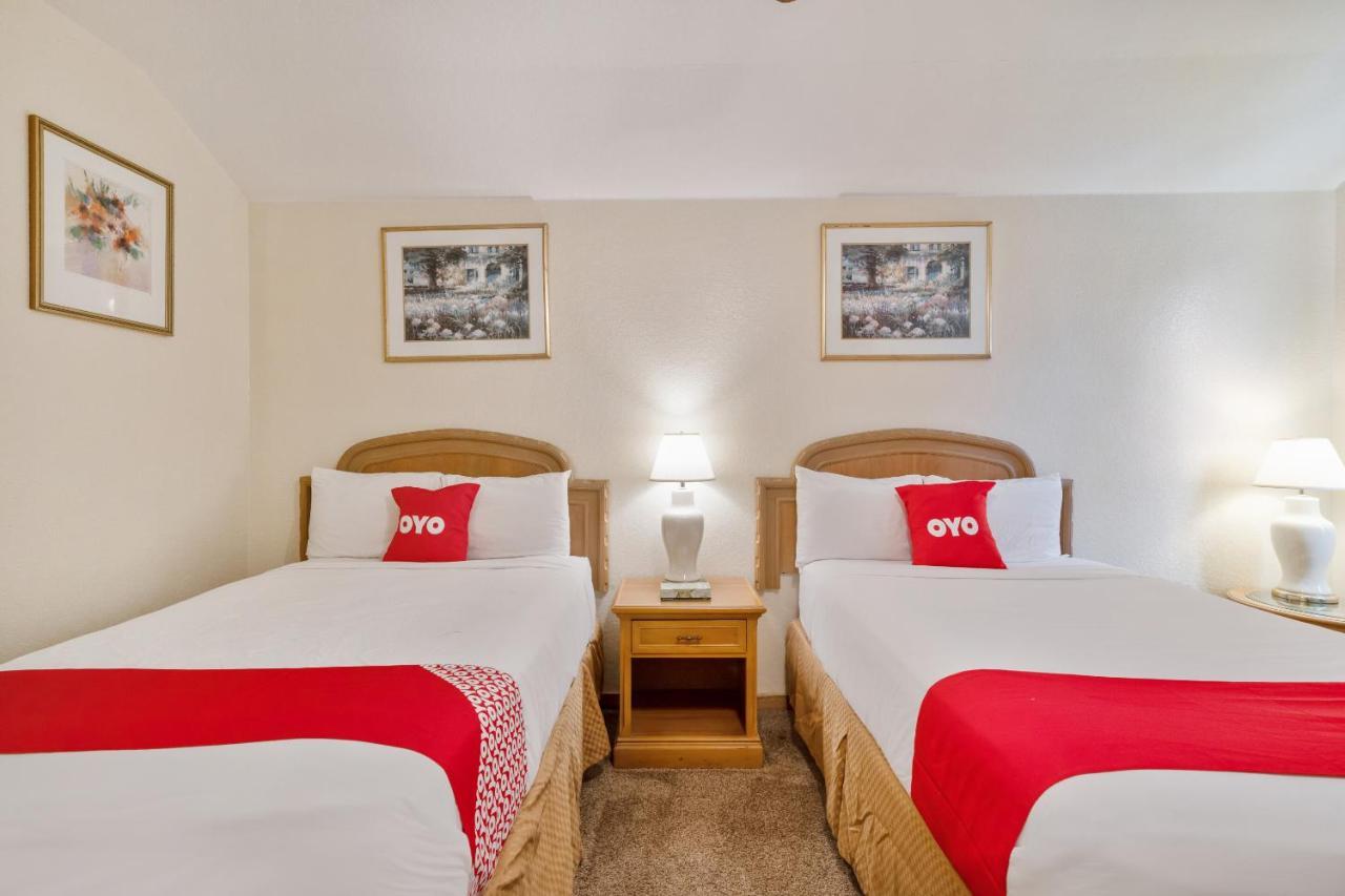 Oyo Hotel Kenedy Downtown - Us 181 Extérieur photo