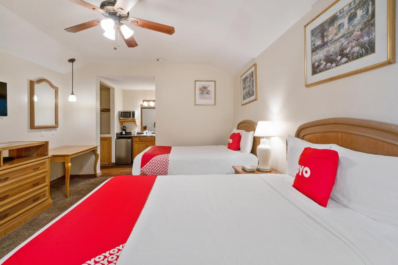Oyo Hotel Kenedy Downtown - Us 181 Extérieur photo